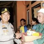 Kapolres Sukabumi AKBP Dr. Samian, S.H., S.I.K., M.Si. Langsung Kelokasi Bencana Salurkan Bantuan Sosial Bagi Warga Terdampak di Kecamatan Simpenan